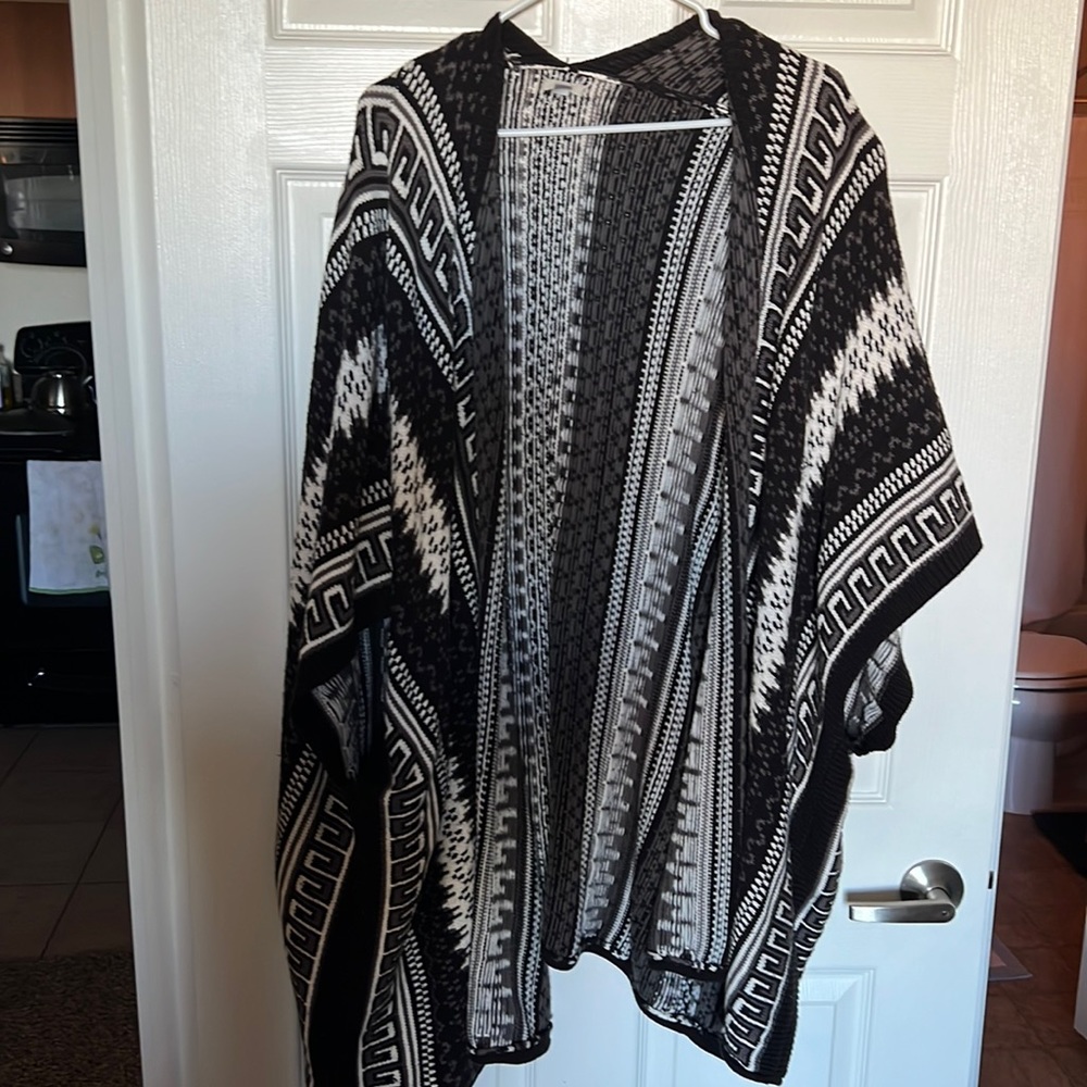 Urban Outfitters Poncho, super warm